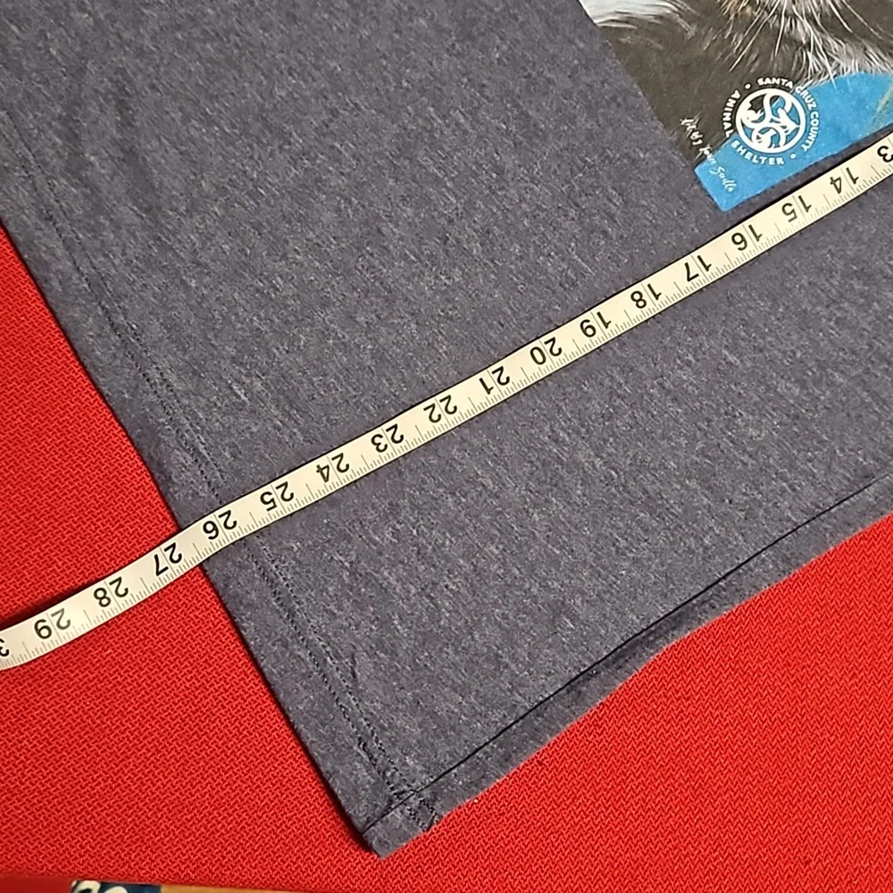 Cat face graphic tee gray black short sleeve Santa Cruz Animal Shelter Medium - Picture 5 of 7